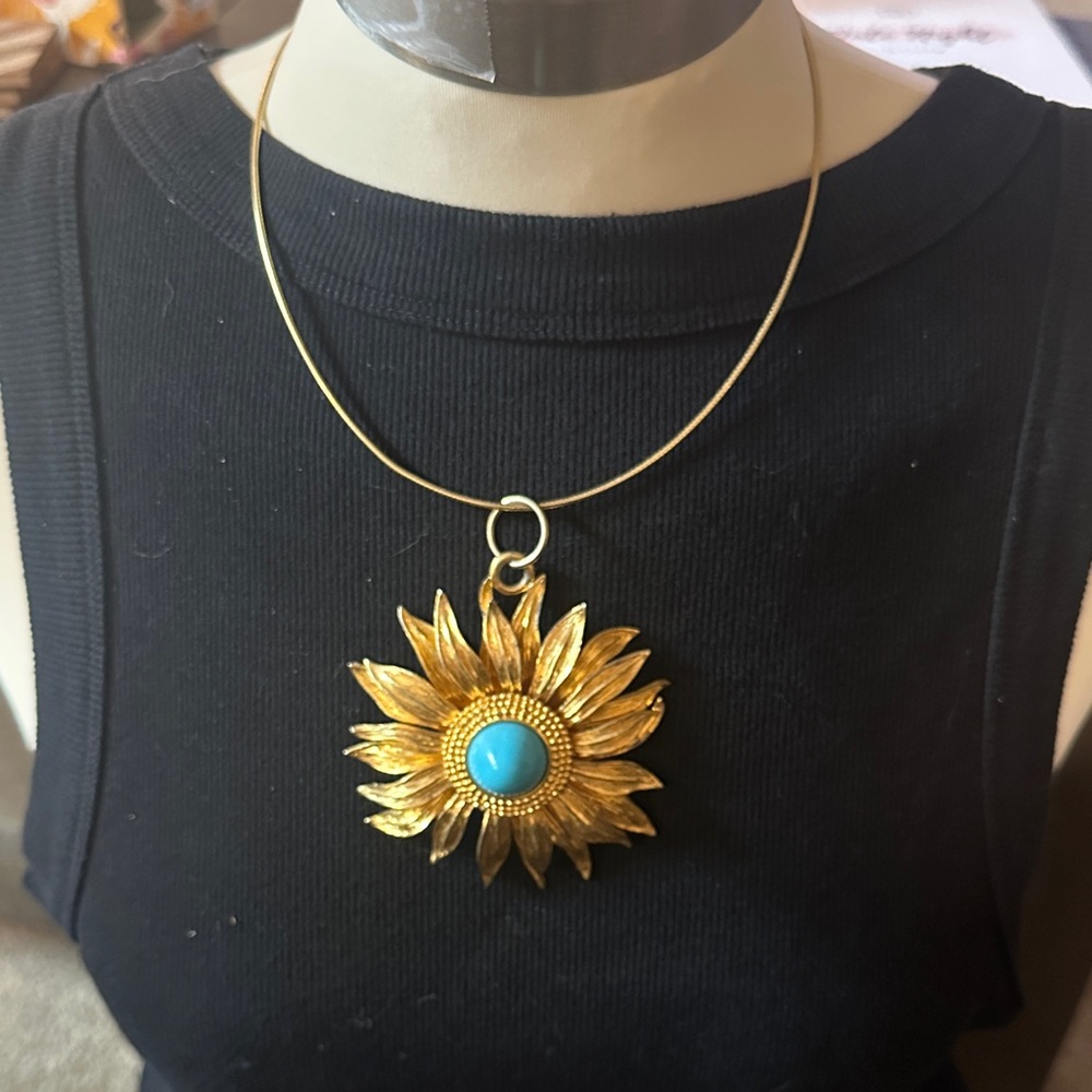 Gold Sunflower Pendant Necklace